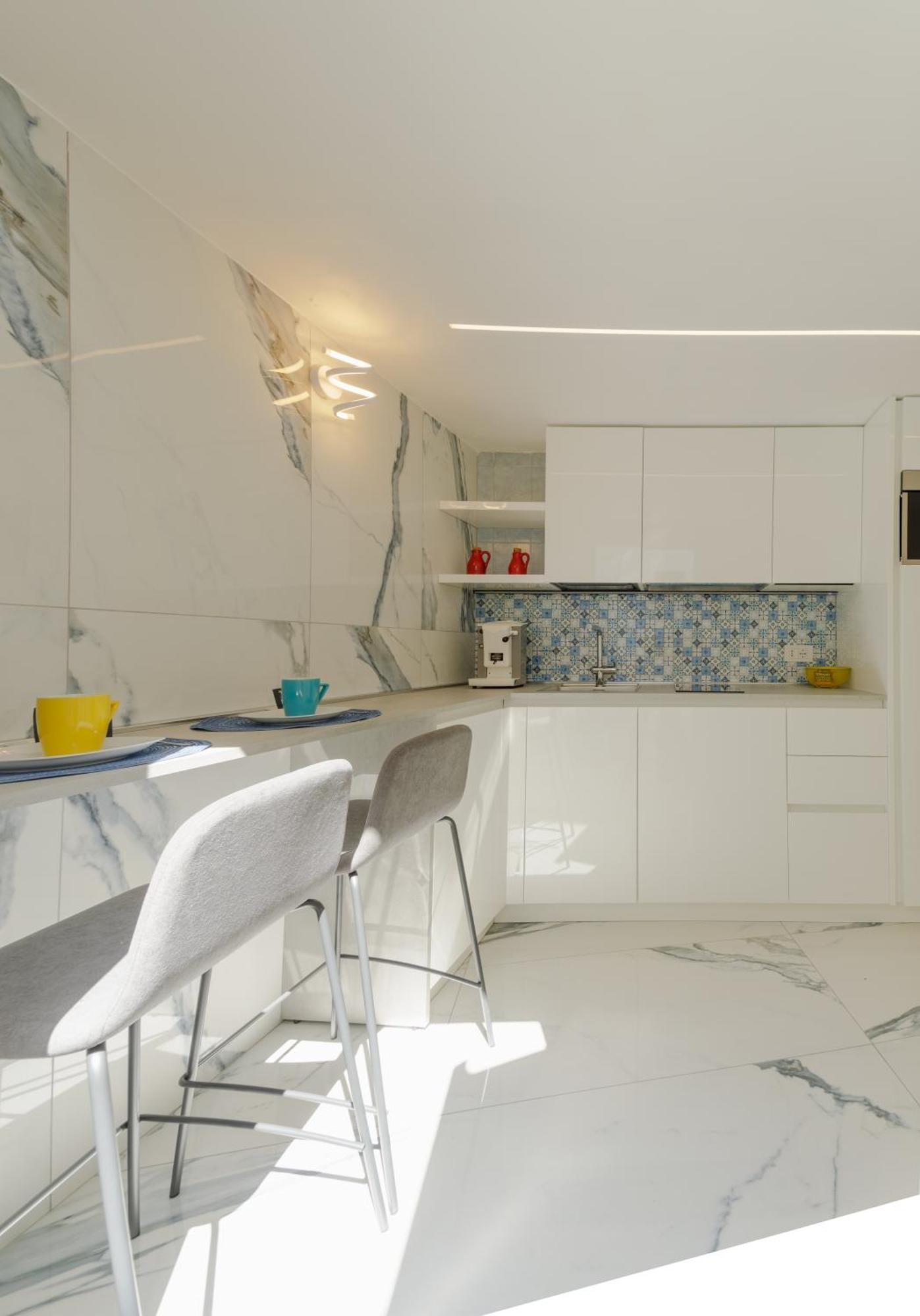 Augusto Marina Apartment กาปรี ภายนอก รูปภาพ